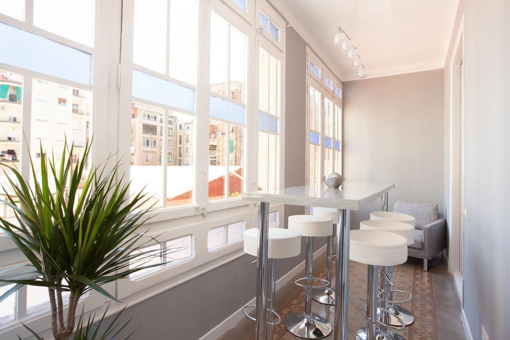 Enjoy Apartments Sofia Barcelona Bagian luar foto