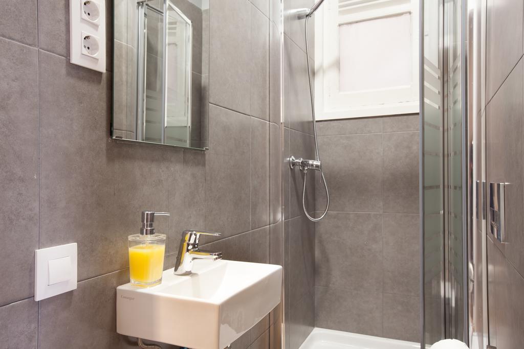Enjoy Apartments Sofia Barcelona Bagian luar foto